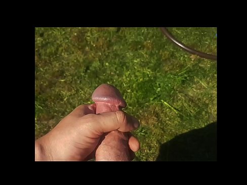 ❤️ Hottie sħun gets pussy roża tagħha fucked u cums bi squirt fi ġnien tas-sajf ❤️ Porno lilna ❌️❤